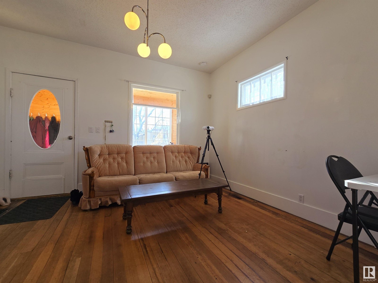 9426 109A AV NW