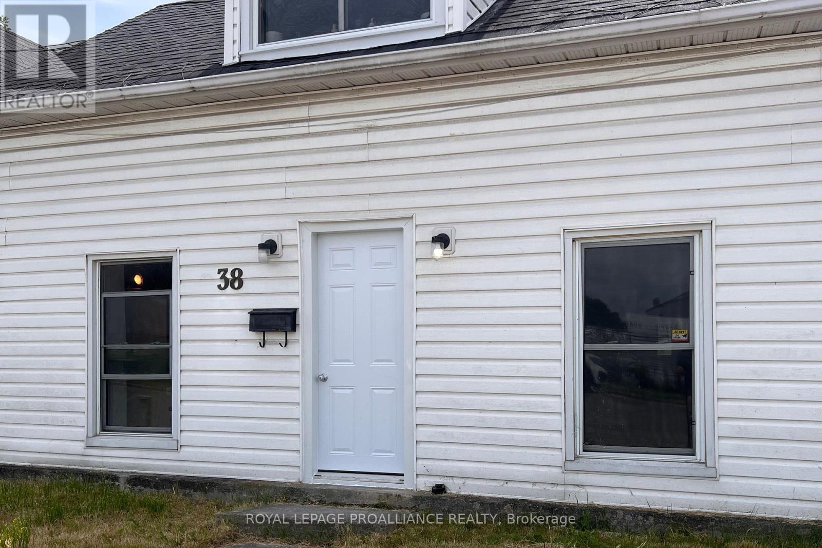 38 STANLEY STREET