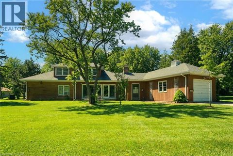 21 FIRST Avenue Welland ON L3C1X7