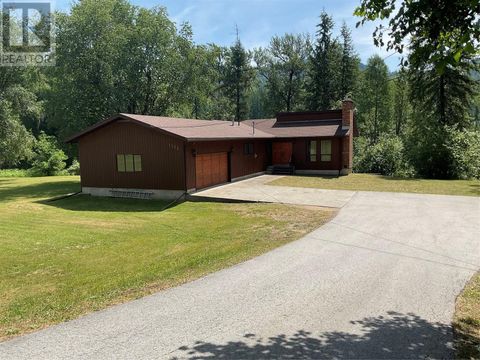 1374 Highway 3B Montrose BC V0G1P0