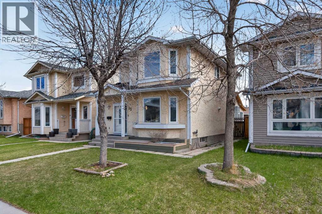 35 Erin Green Place SE