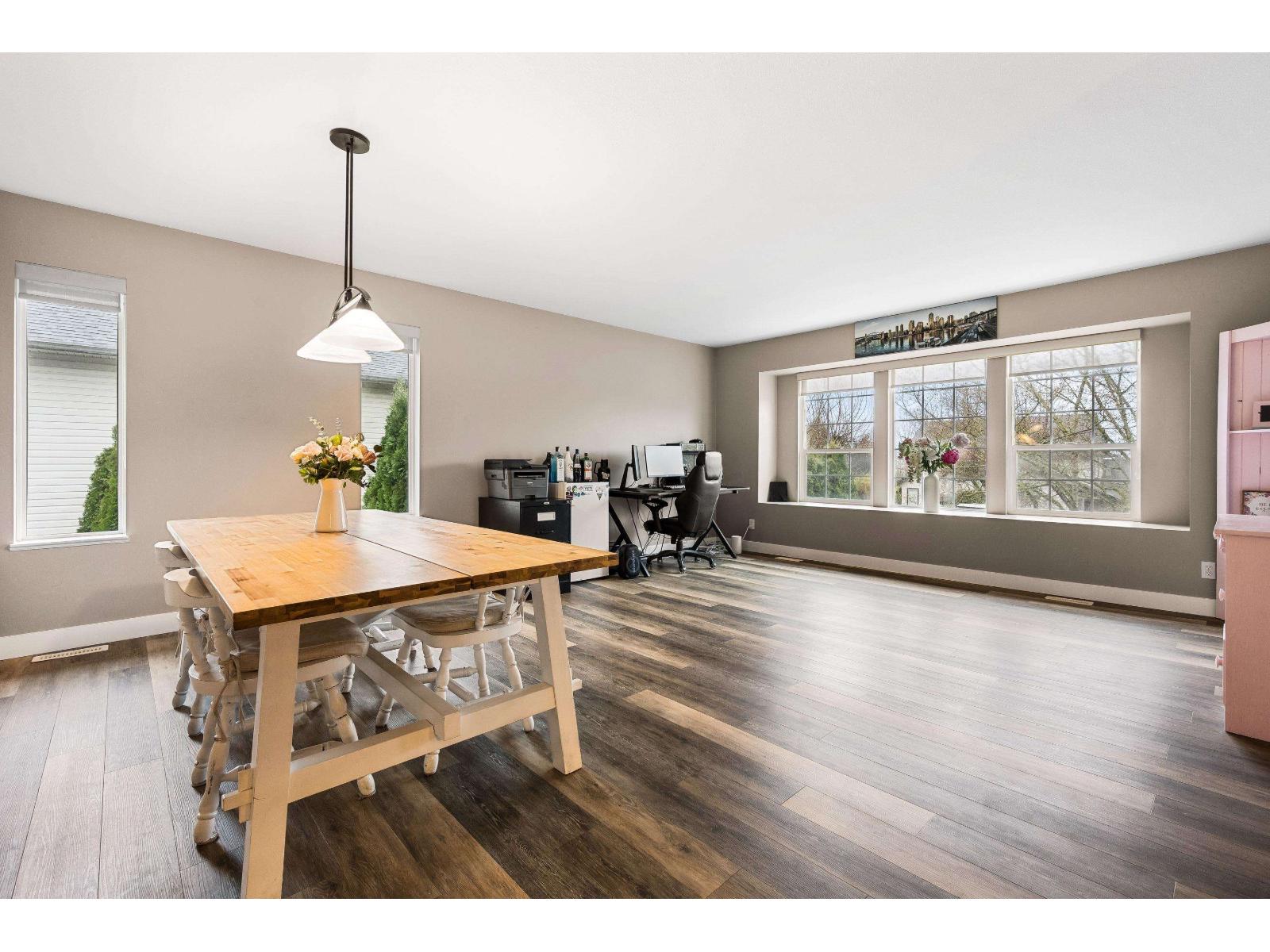 5642 THORNHILL STREET|Promontory