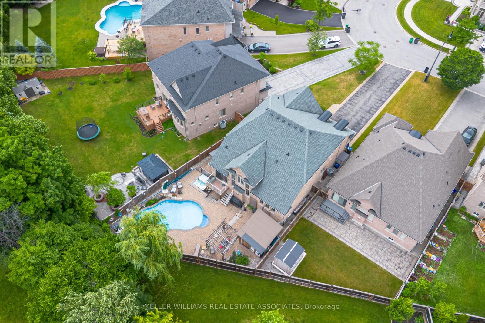 20 CANNINGTON CRESCENT