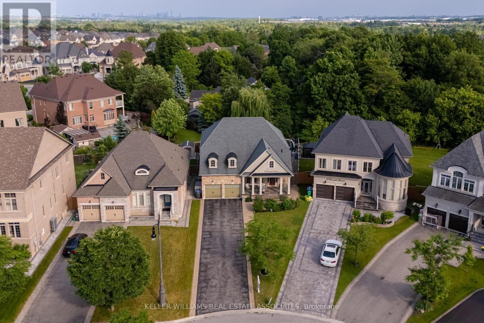 20 CANNINGTON CRESCENT