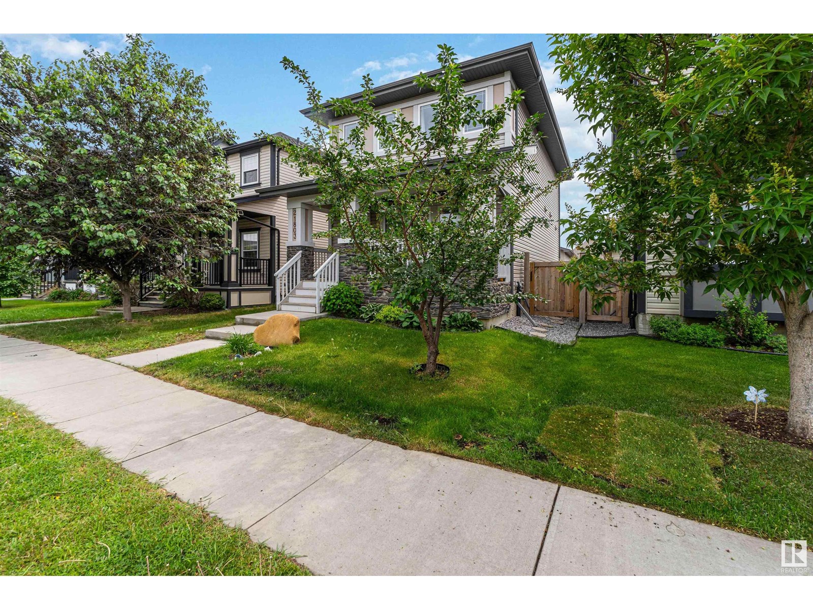 21803 99 AV NW