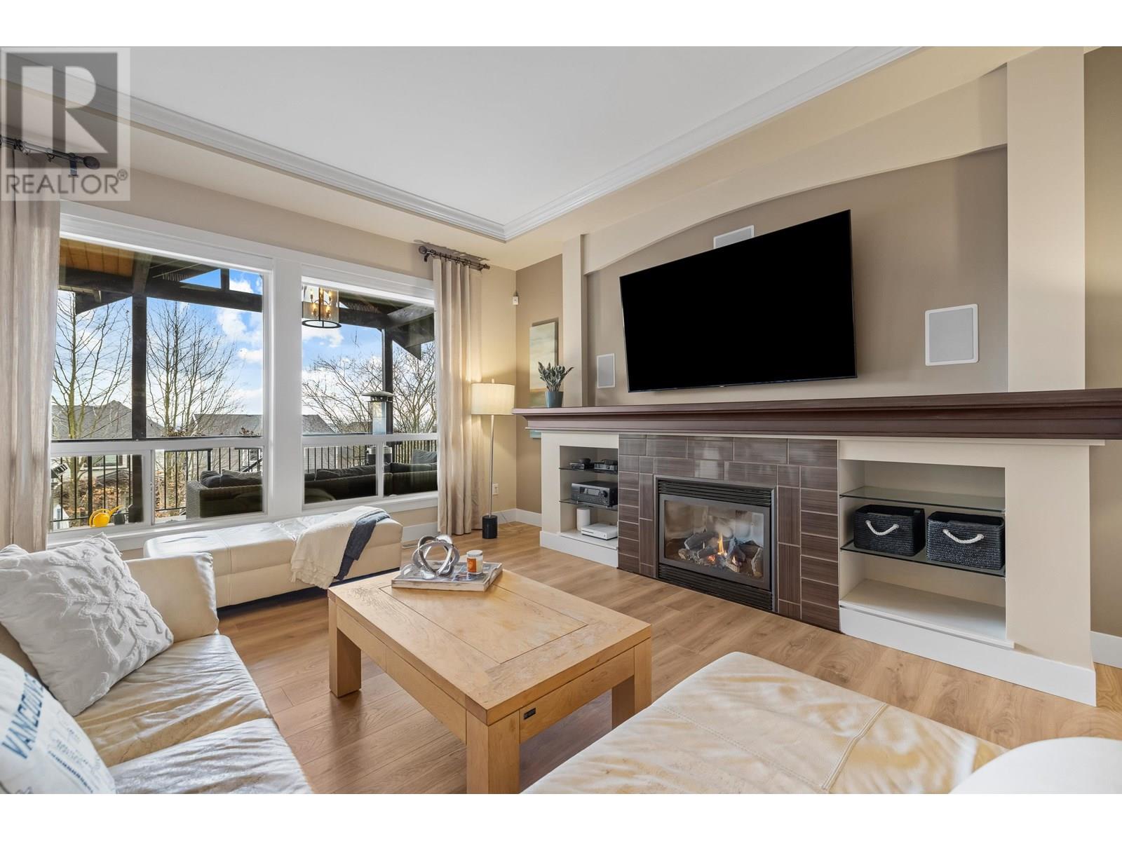 3386 HORIZON DRIVE