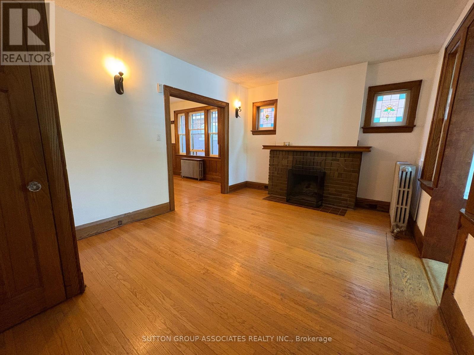 MAIN FLOOR - 191 ARLINGTON AVENUE