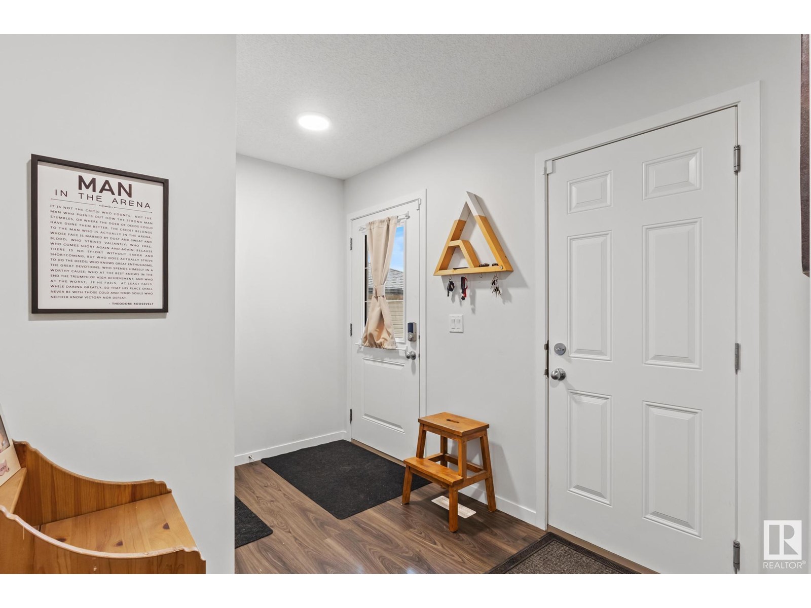 1323 SOUTH CREEK LI
