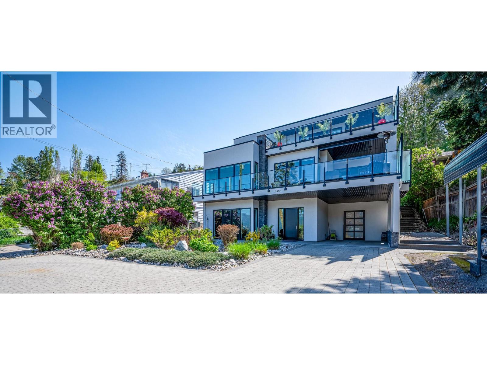 11537 Okanagan Centre Road W