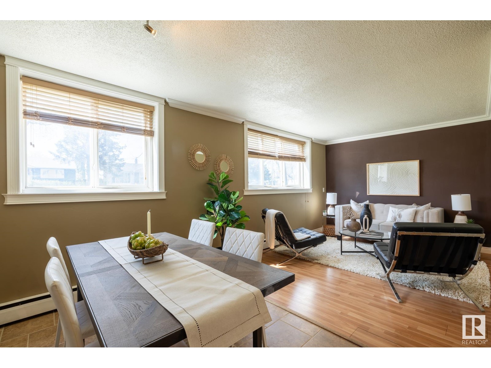 #4 10904 159 ST NW