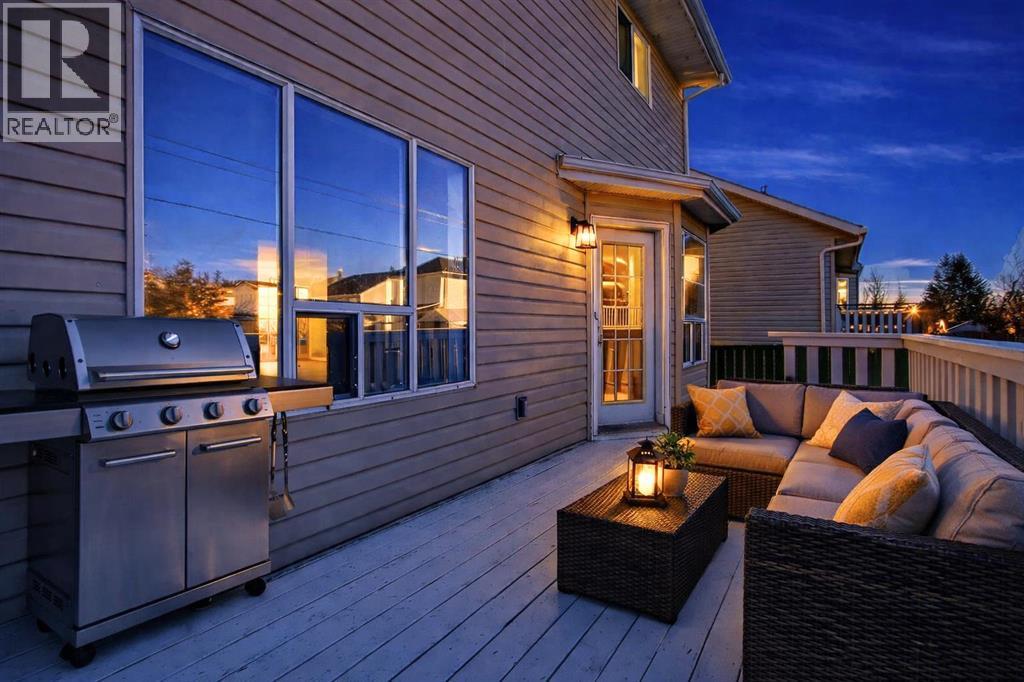 902 Applewood Drive SE