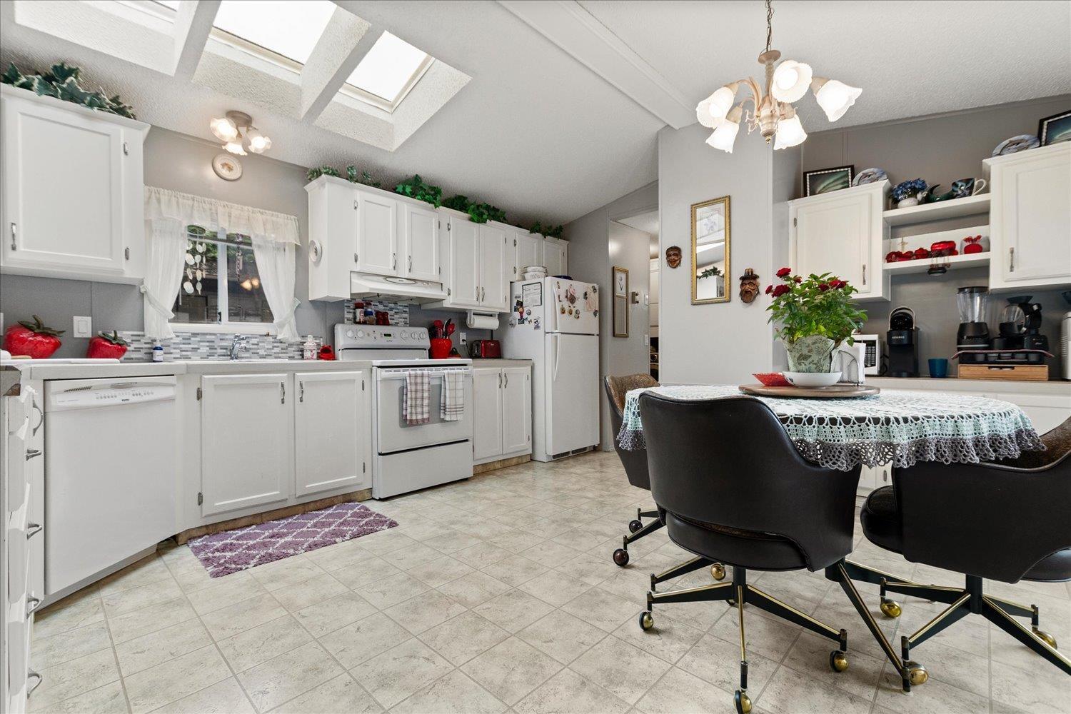 18 46484 CHILLIWACK LAKE ROAD|Chilliwack River Valley