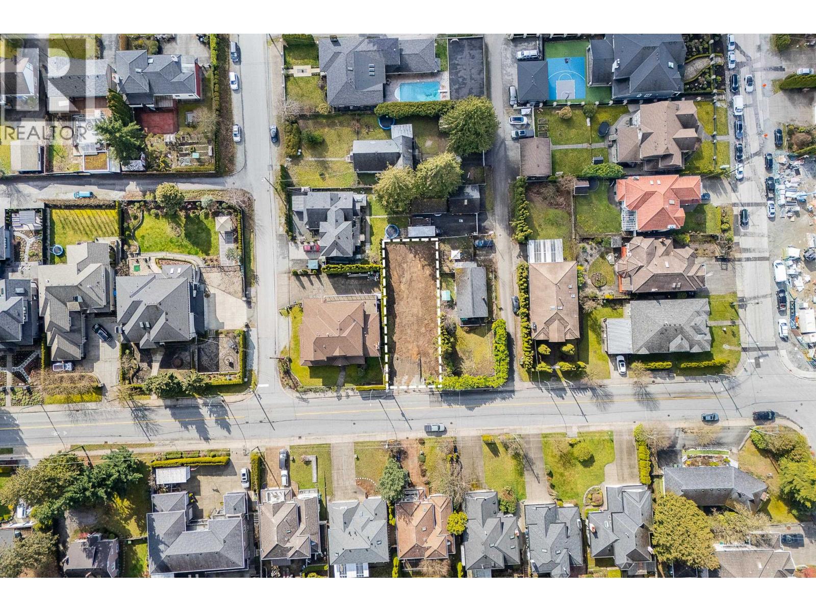 636 ROCHESTER AVENUE