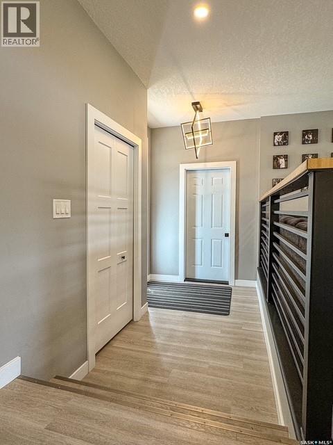 482 Russell CRESCENT