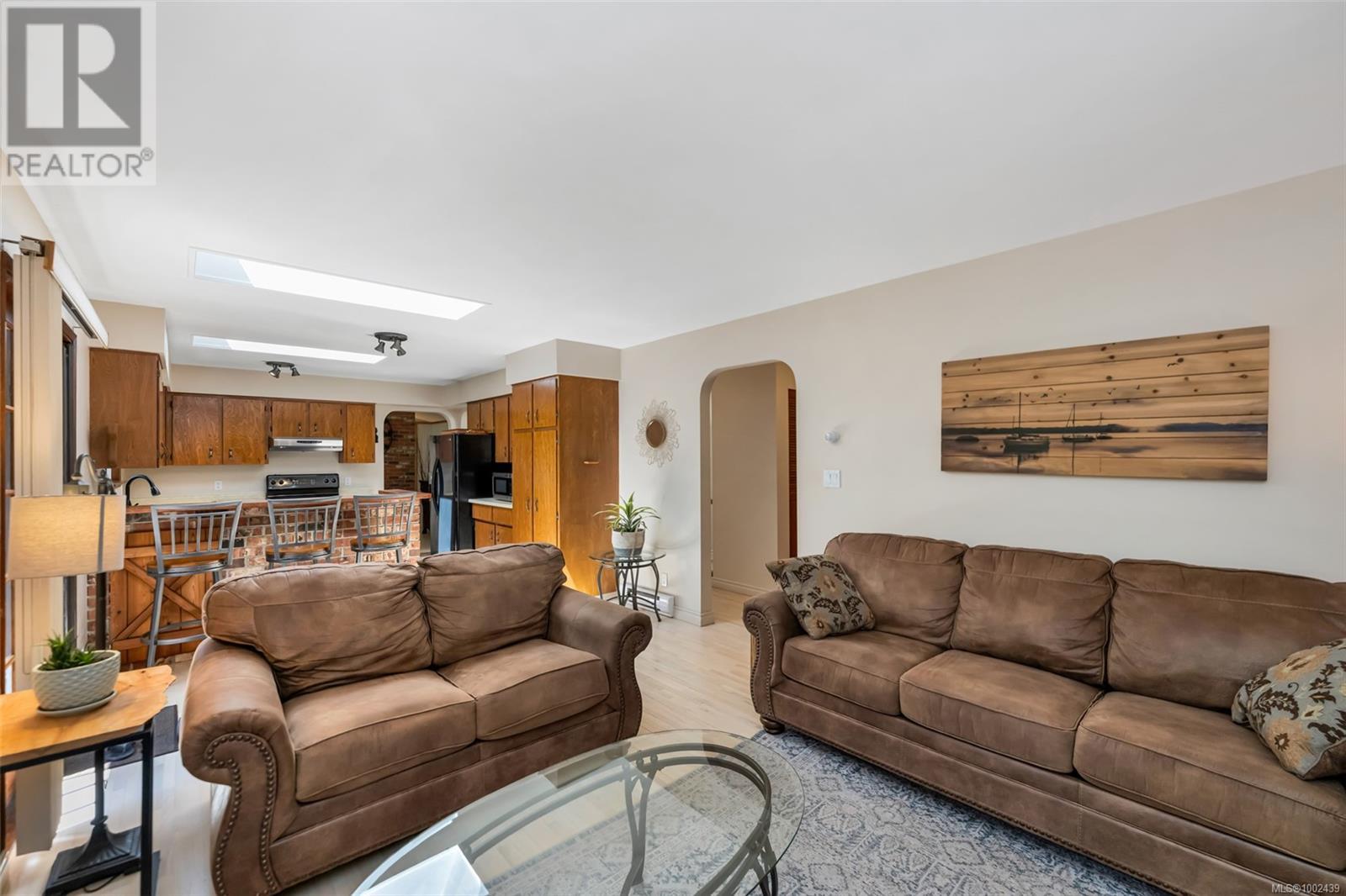 665 Meredith Rd