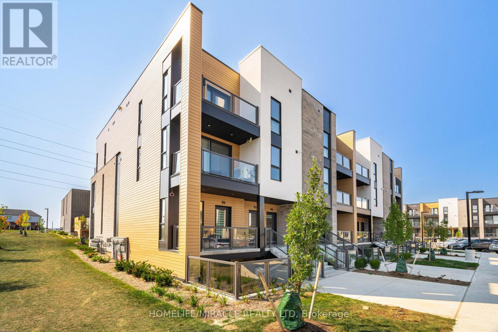 83 - 261 WOODBINE AVENUE