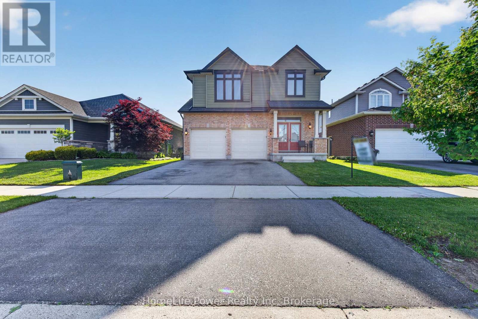 32 ASHBERRY PLACE