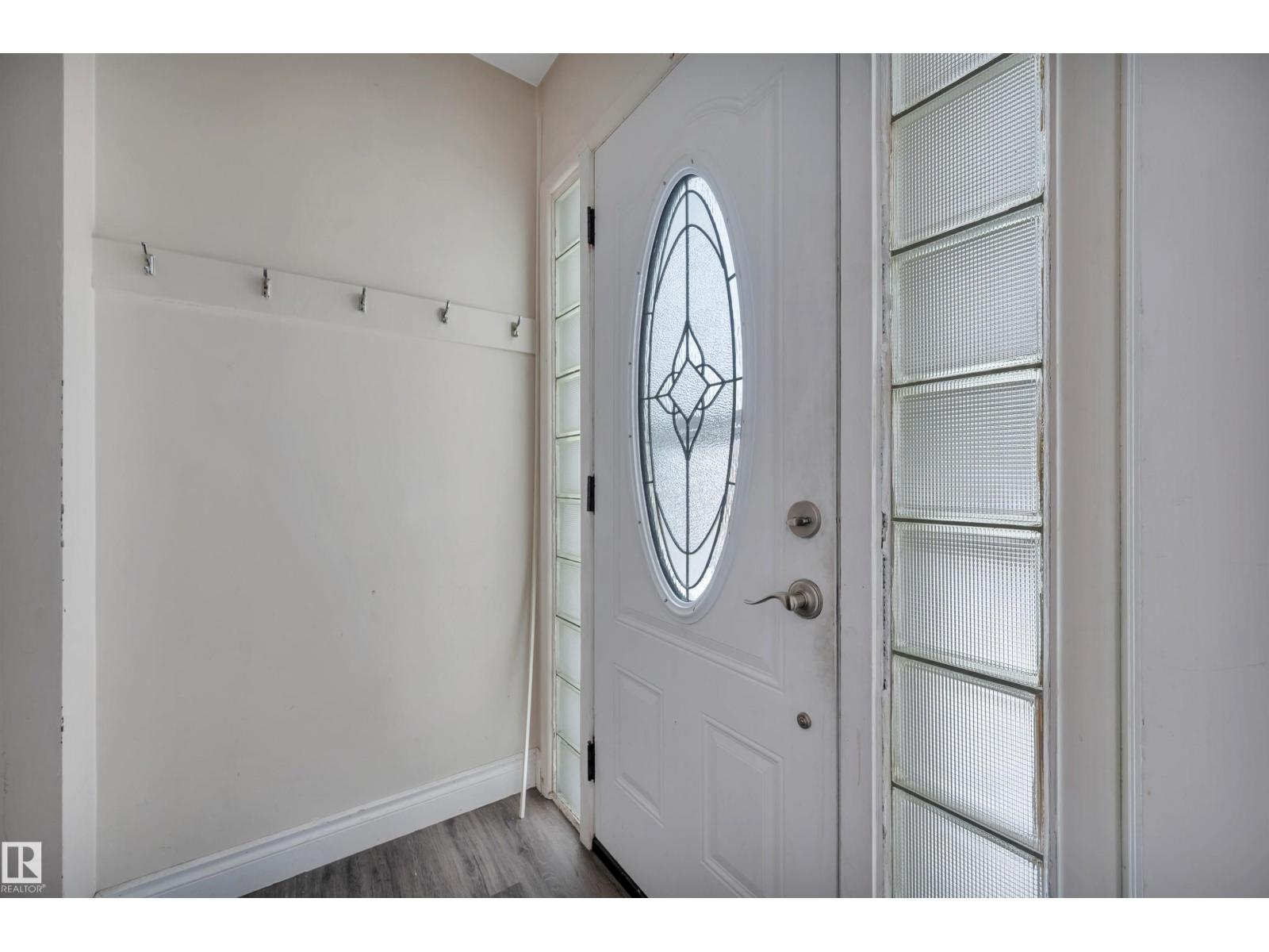 12436 75 ST NW