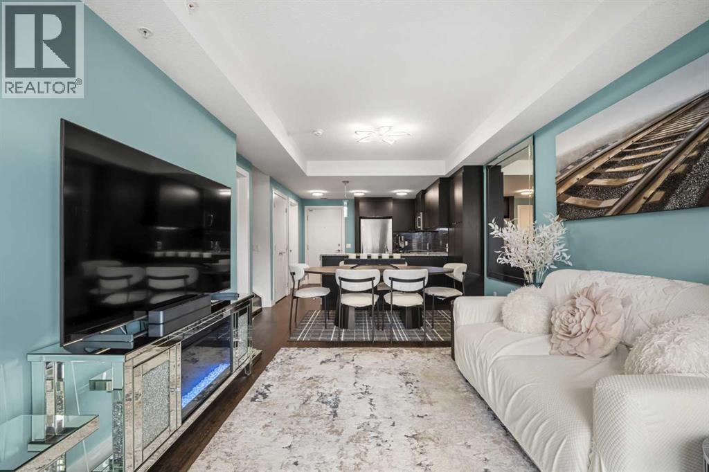 305, 25 Aspenmont Heights SW