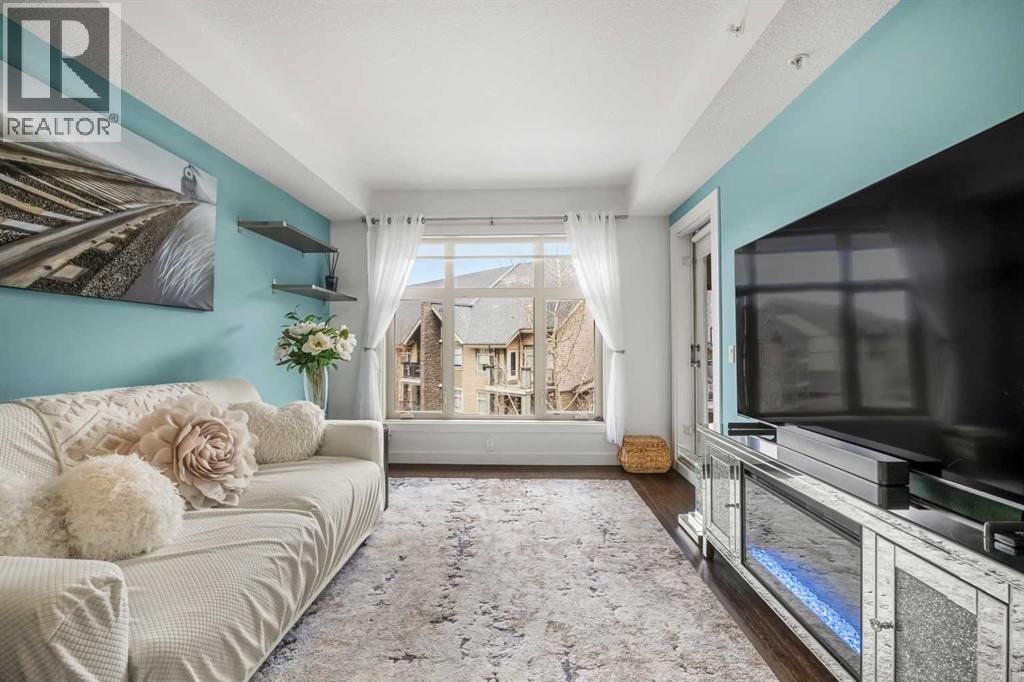 305, 25 Aspenmont Heights SW