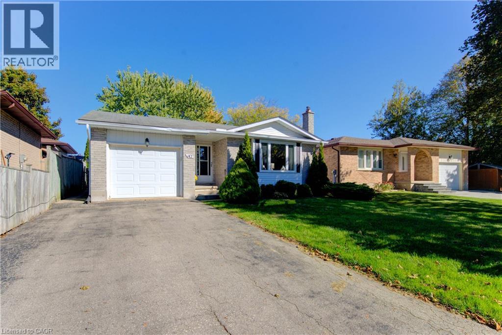 143 CLEARWATER Crescent