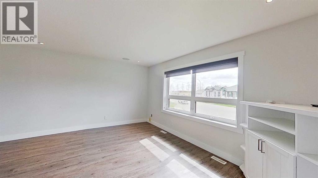 29 Sunrise Close SE