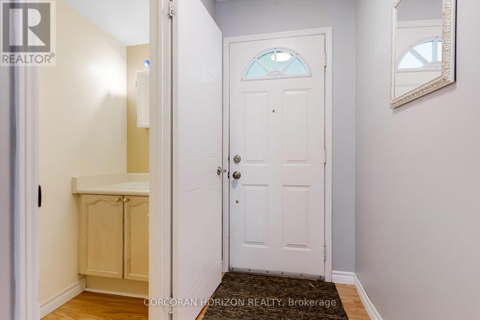 74 - 302 COLLEGE AVENUE W