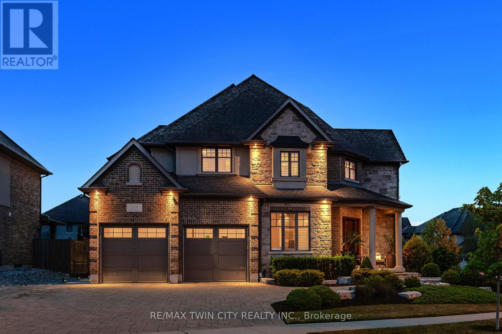 546 MANOR RIDGE CRESCENT