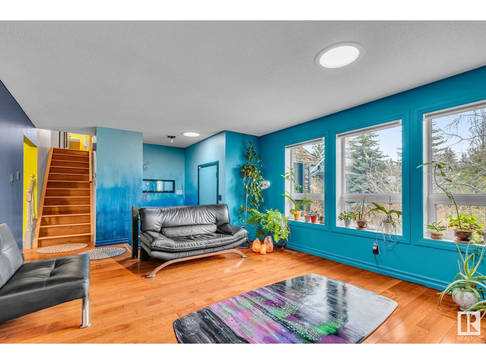 3018 110A ST NW