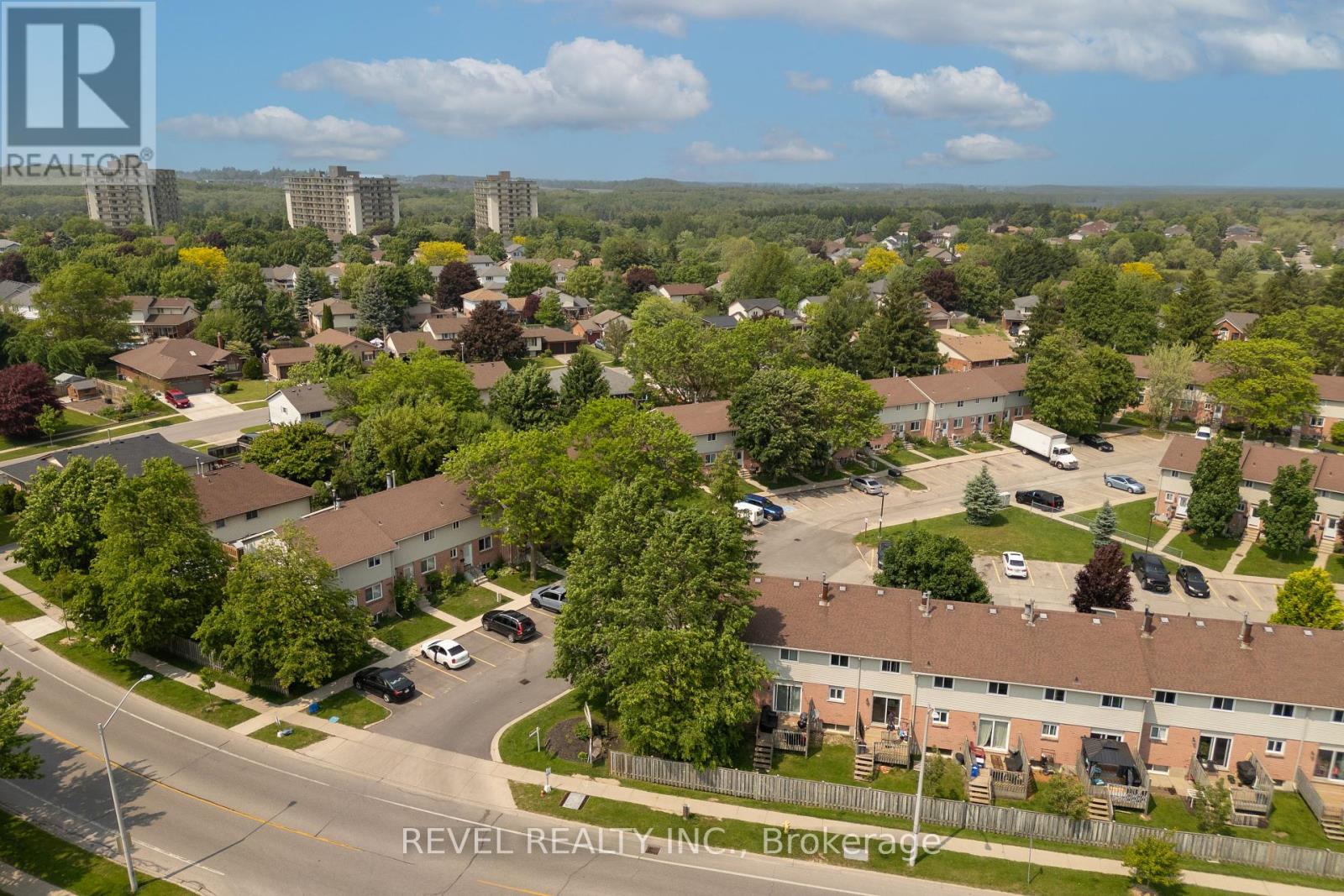 2 - 486 SPRINGBANK AVENUE N