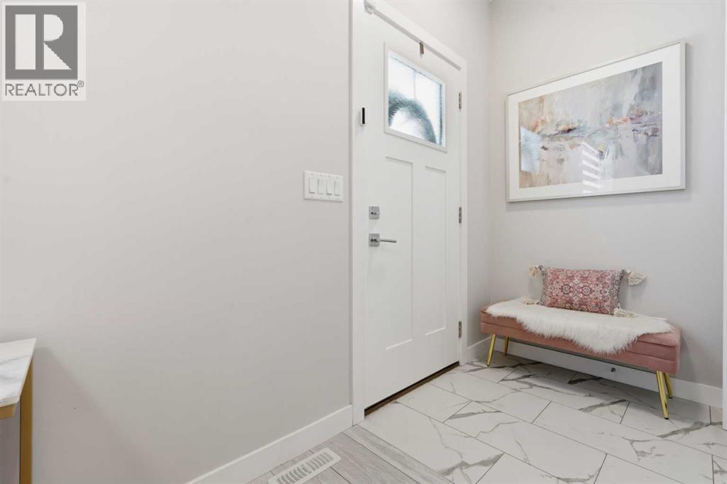 1053 west lakeview