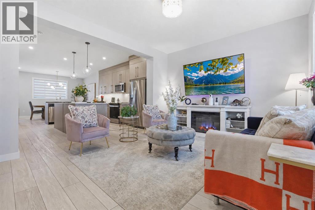 1053 west lakeview