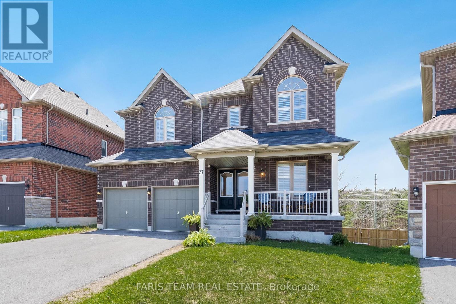 37 MUIRFIELD DRIVE