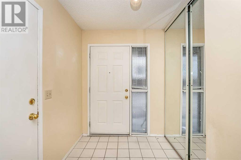 215 Coachway Lane SW