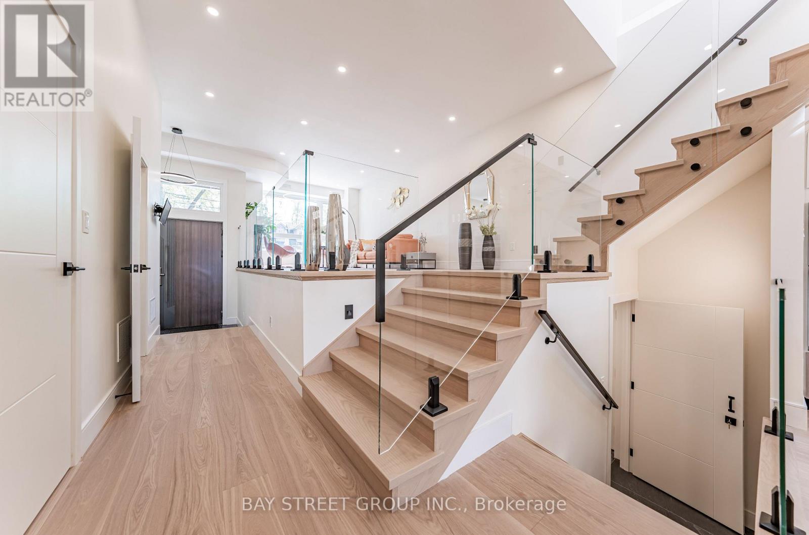 186 HOLBORNE AVENUE