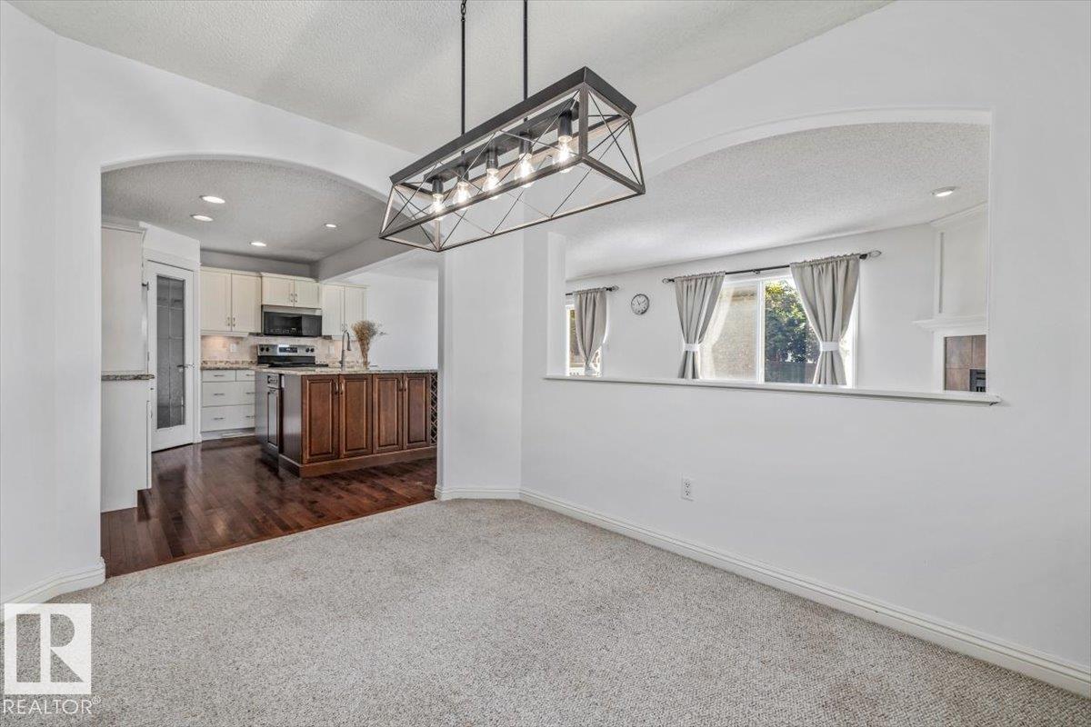 2407 HAGEN WY NW