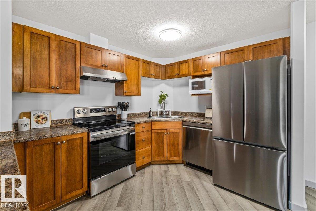#1110 330 Clareview Station DR NW
