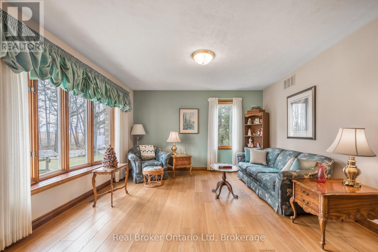 203 SIDEROAD 5