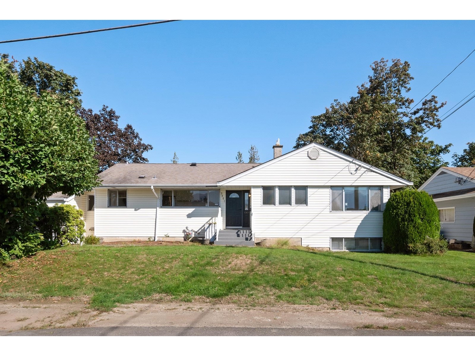 9867 INGLEWOOD CRESCENT|Chilliwack Proper East