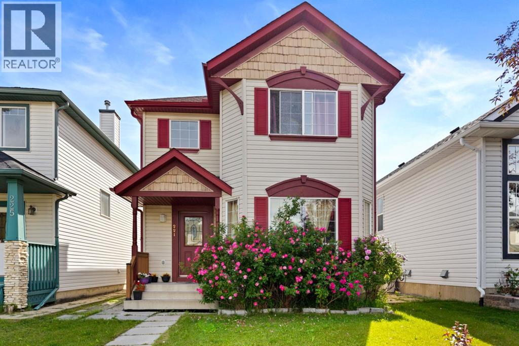 221 Tarington Close NE