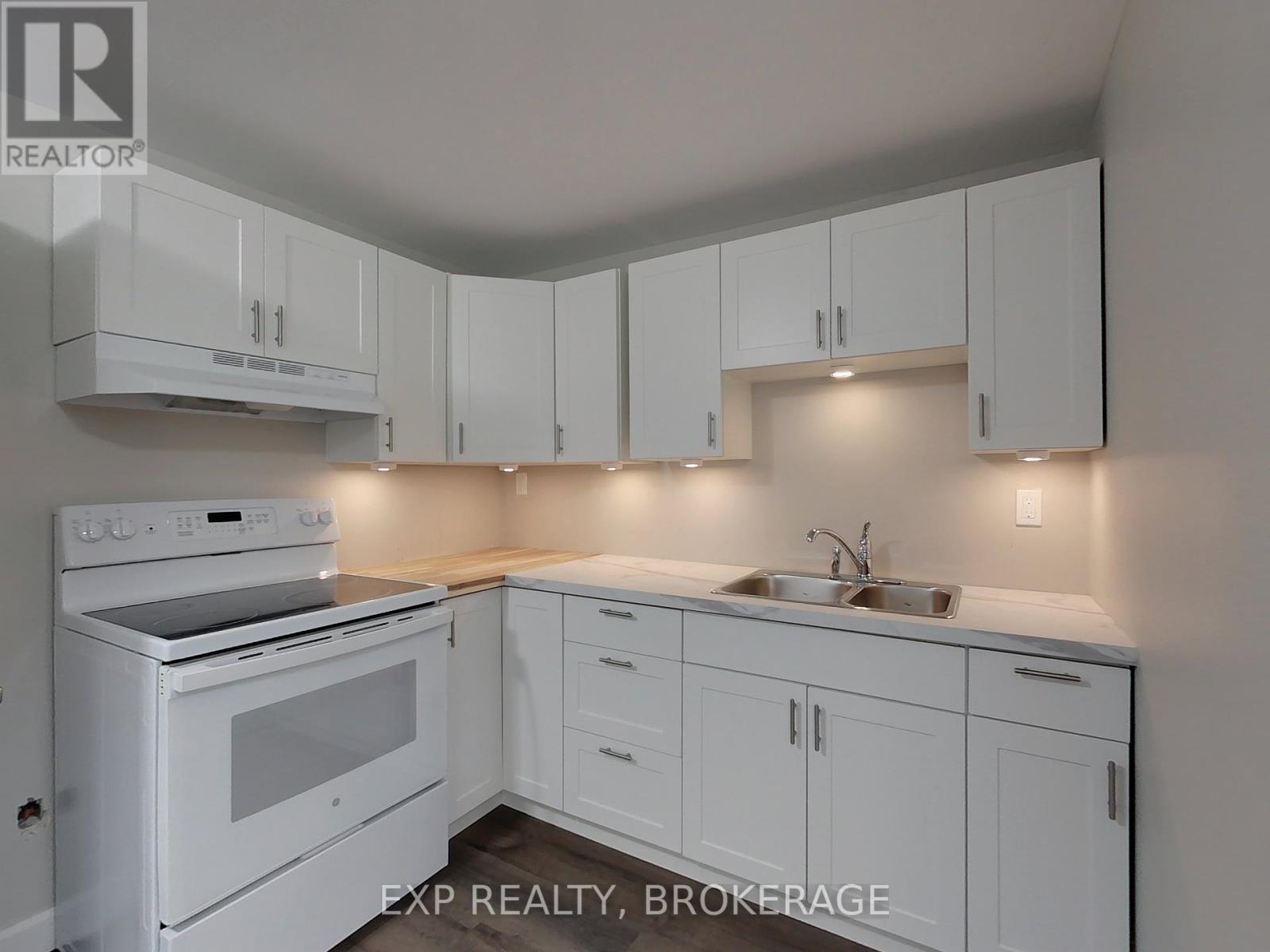 2559-2573 KEPLER ROAD