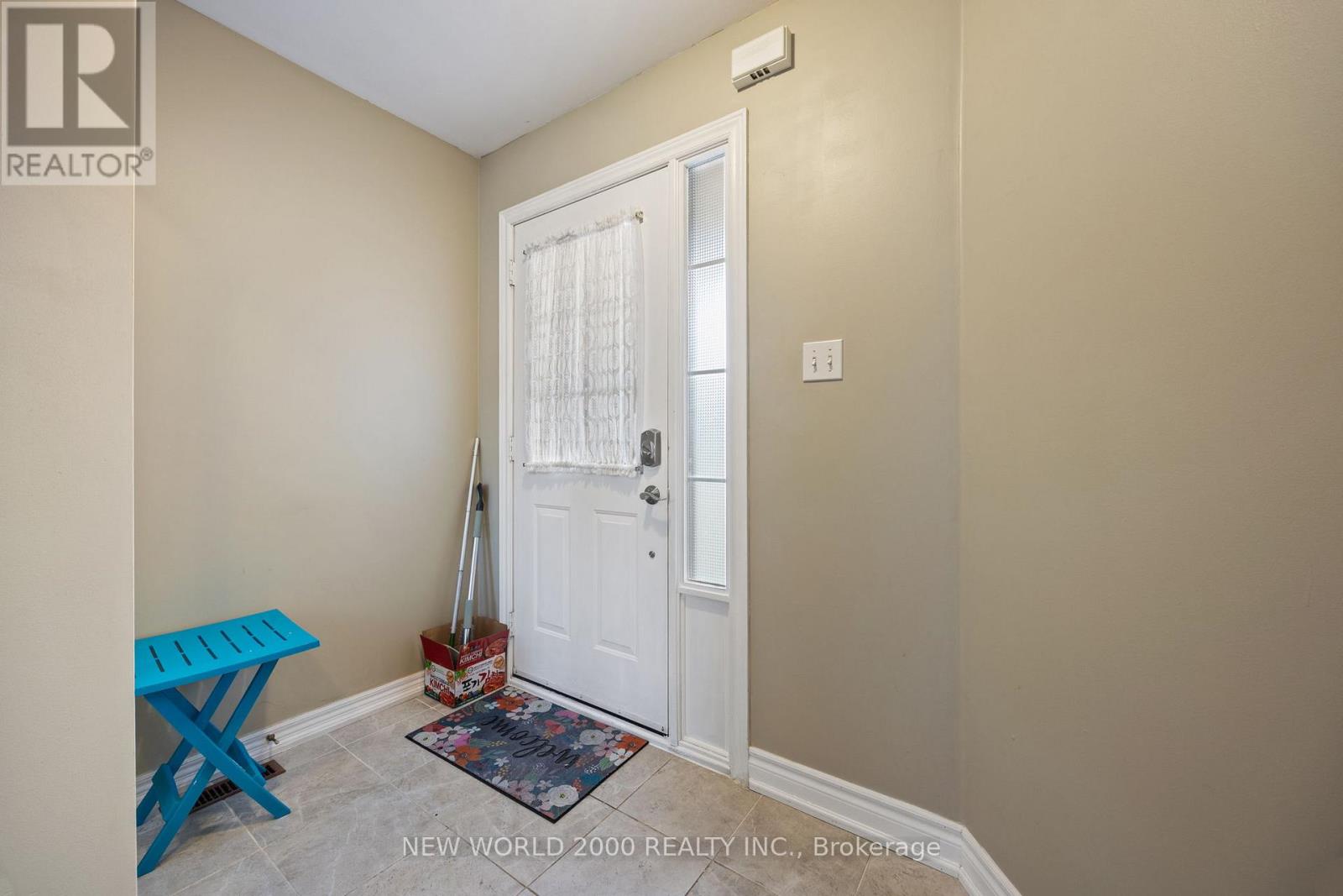 22 HAWTIN LANE