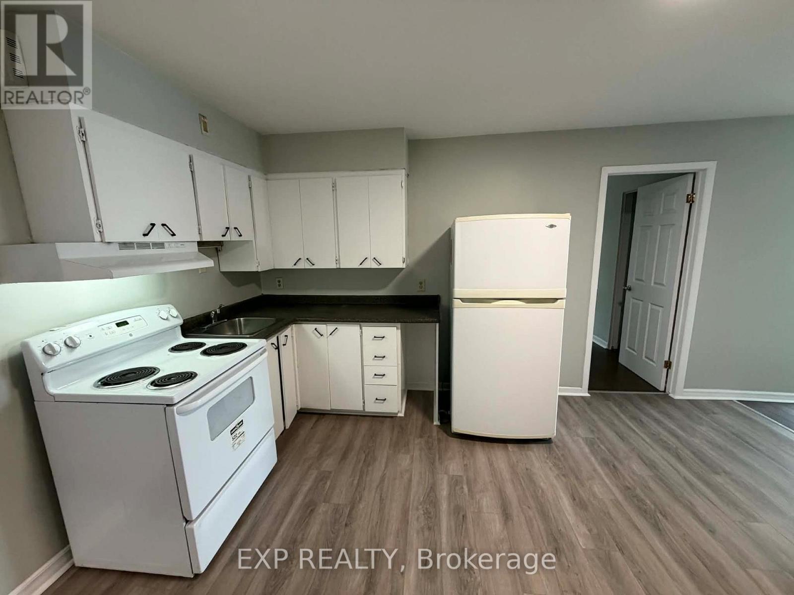 1504 STITTSVILLE MAIN STREET