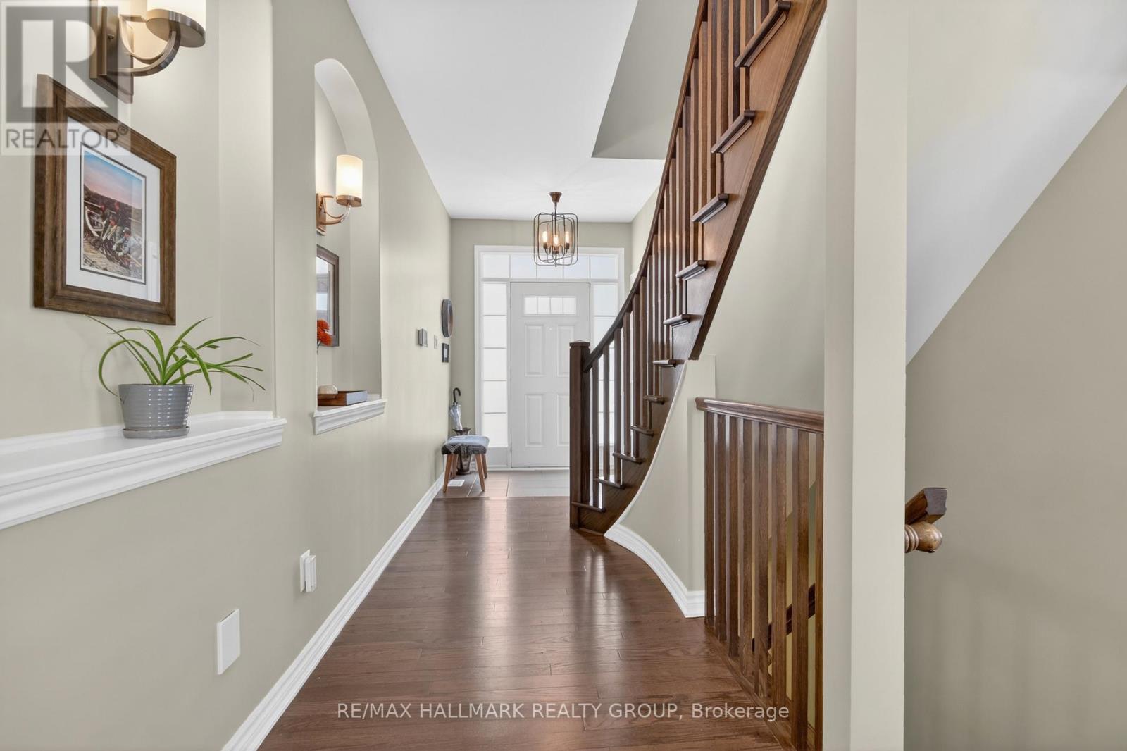 33 SUMMITVIEW DRIVE