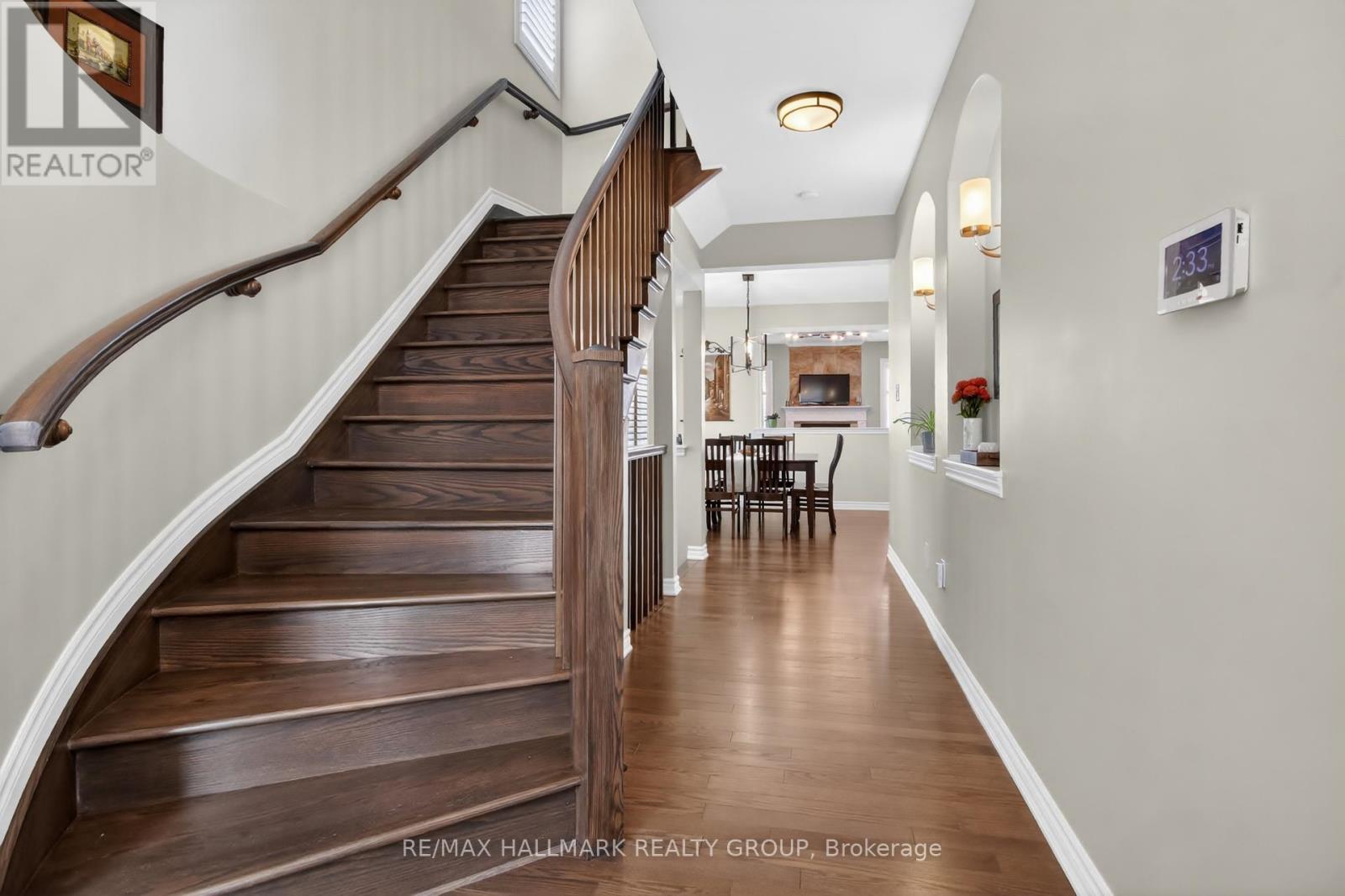33 SUMMITVIEW DRIVE