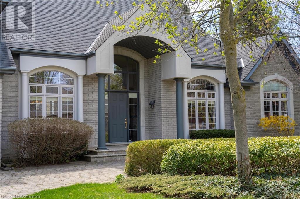 45 PARKSHORE Place