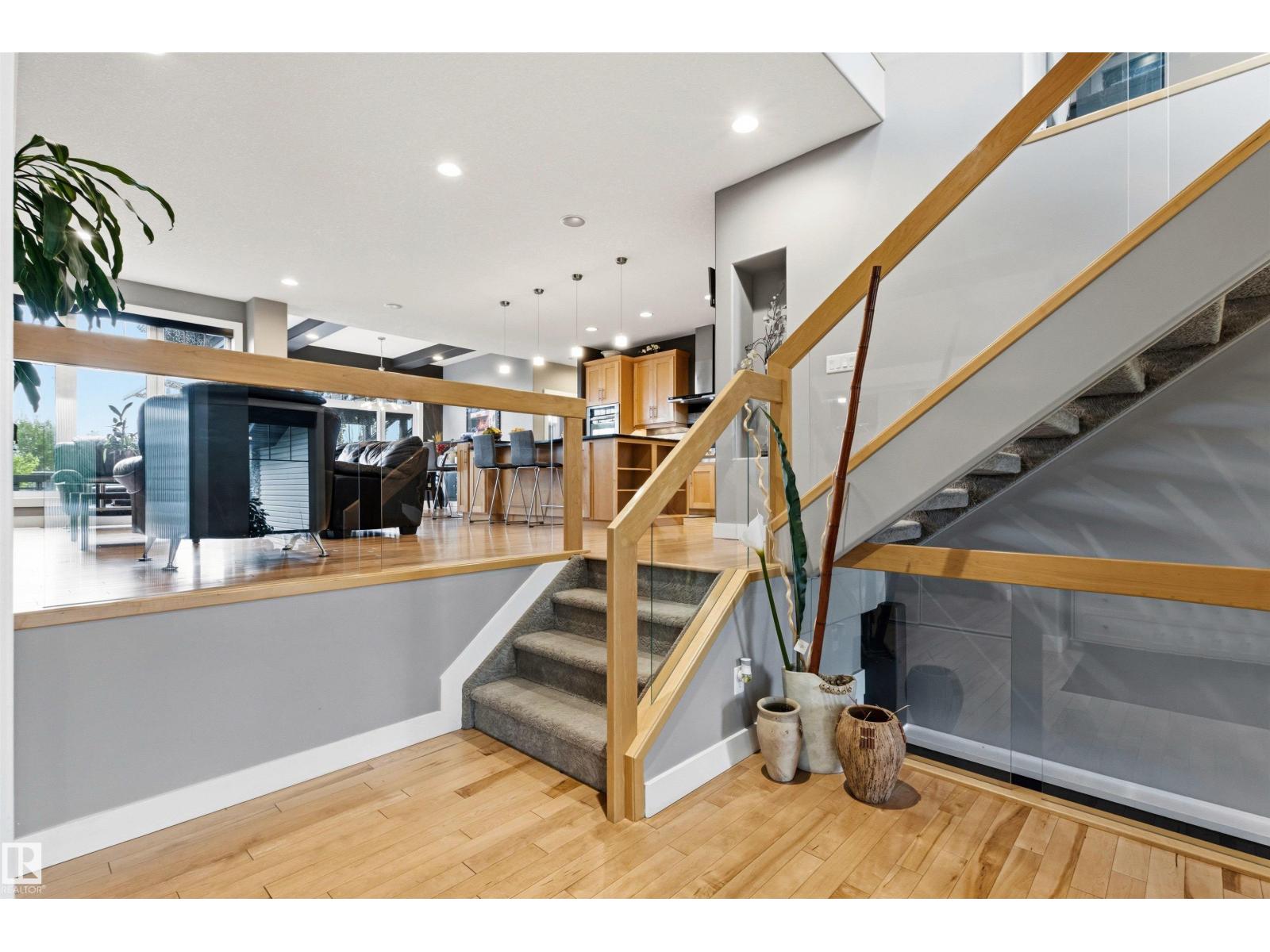 5709 MCLUHAN BA NW
