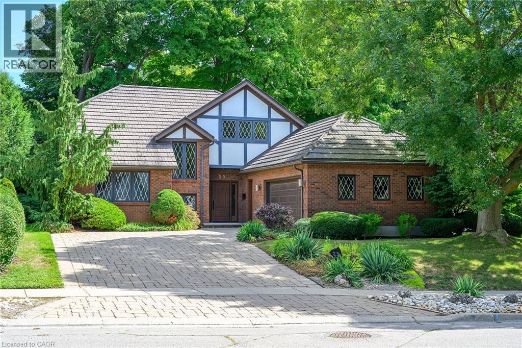 33 WALNUT Drive