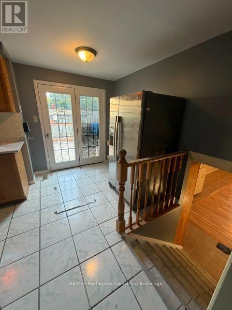 22 CALAIS PLACE E
