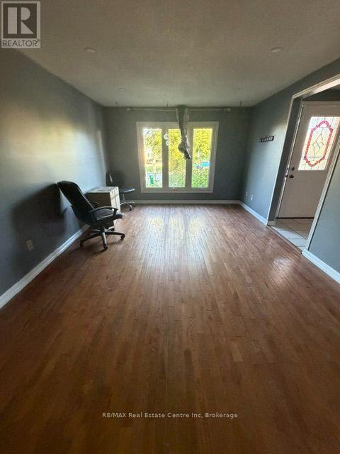 22 CALAIS PLACE E